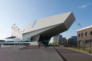 Сградата на филмовия музей в Амстердам
